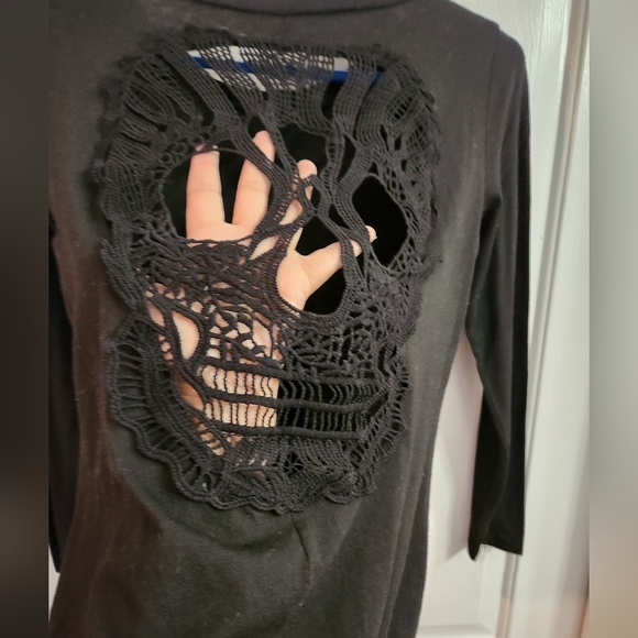 Modcloth Crochet Skull long-sleeved top - Picture 8 of 9